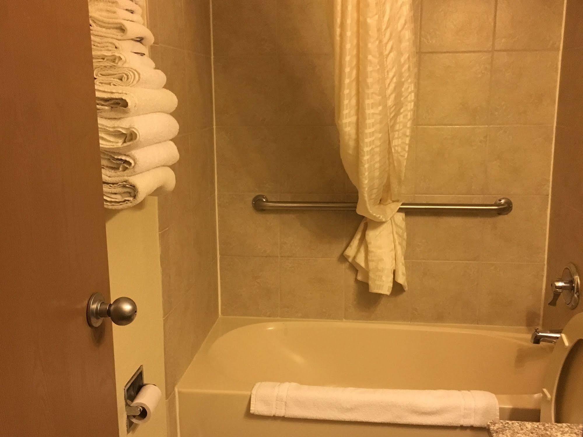 Hotel Super 8 By Wyndham New Castle