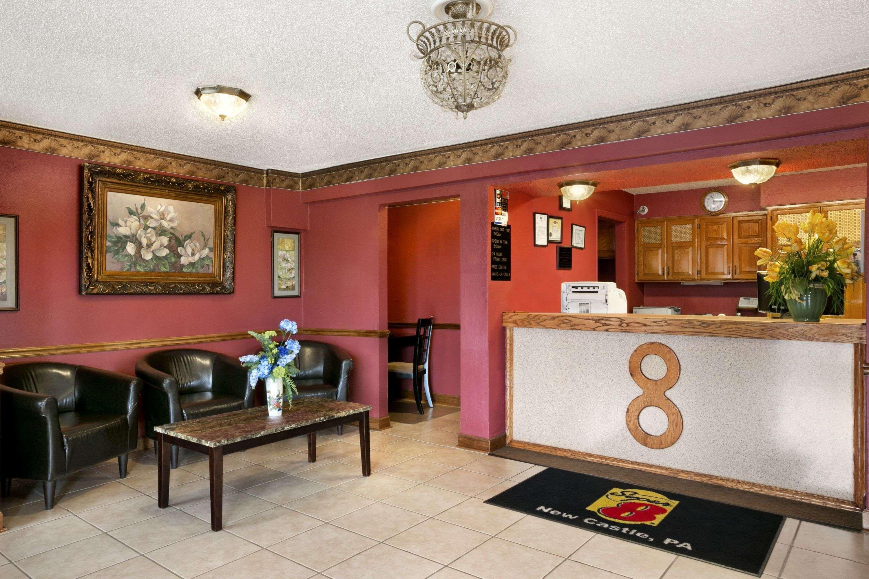 Super 8 By Wyndham Hotel